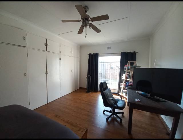 4 BEDROOM FREEHOLD FOR SALE IN CASSELDALE